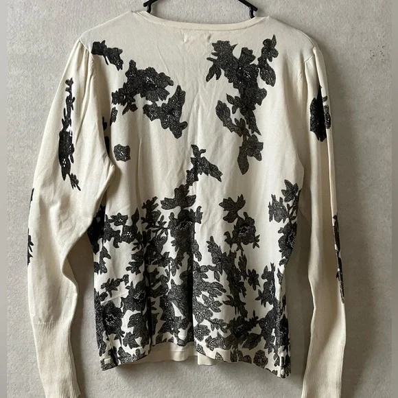 Worthington sweater. Cardigan. Silk. Beaded. Embroidered.  Size L. - Picture 8 of 9
